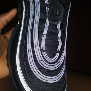 Meet your Posher, Clive